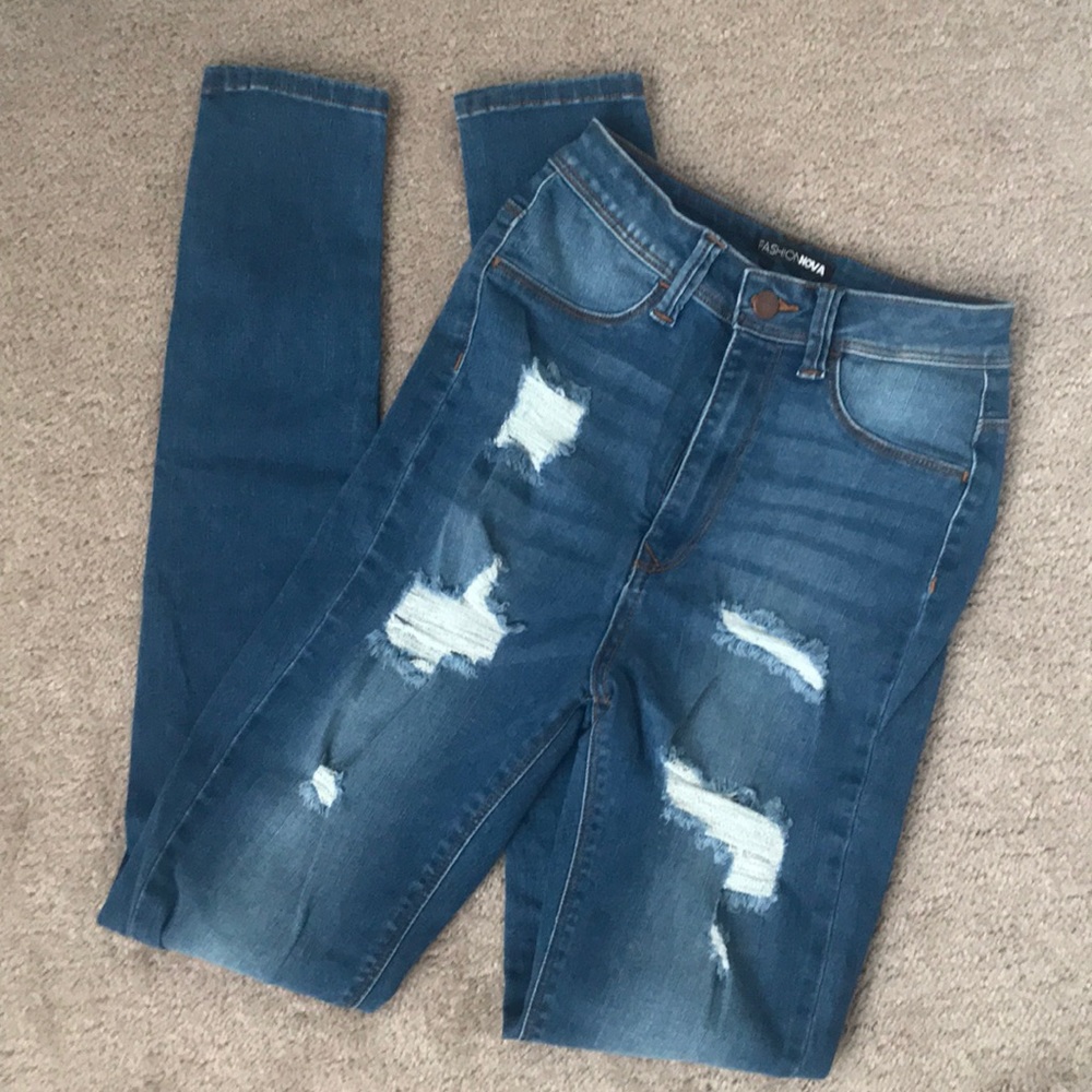 High Waisted Distressed Jeans
